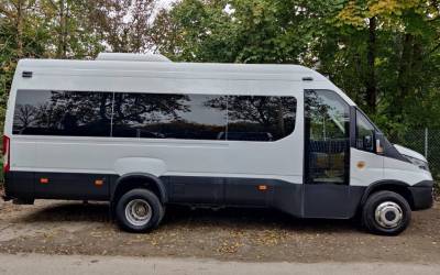 Avtobusni prevoz Iveco minibus